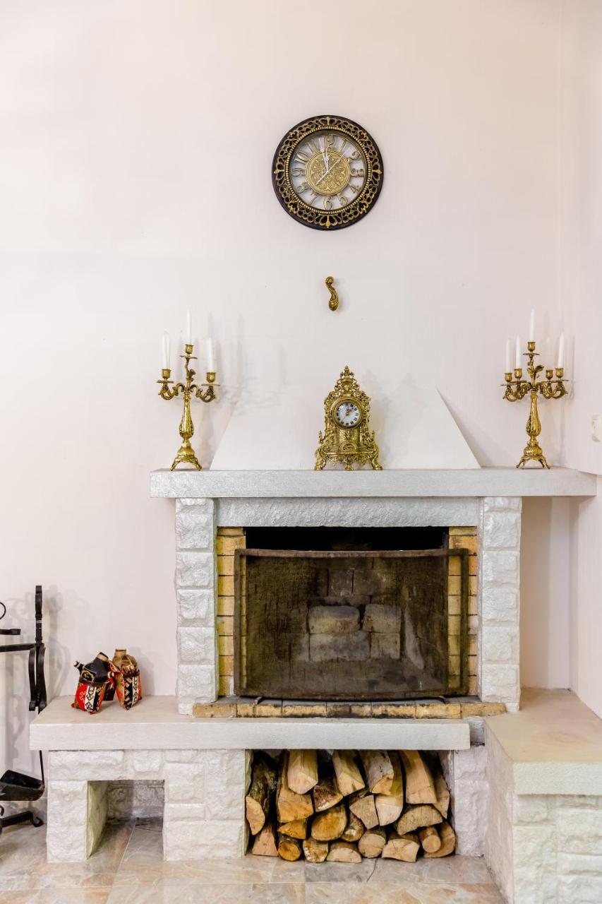Comfortable House On Marjanishvili Tbilisi ภายนอก รูปภาพ